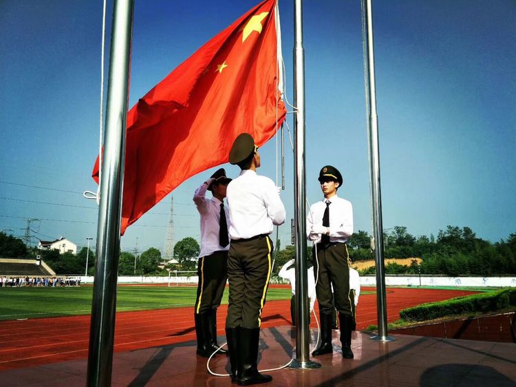 升旗仪式图片1.jpg
