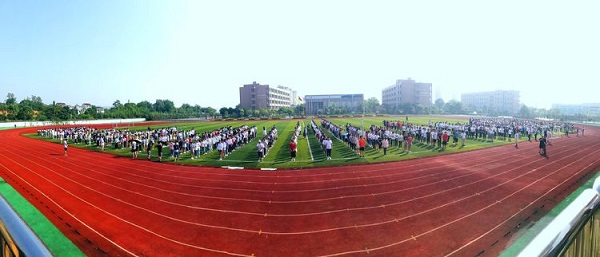 升旗仪式图片2.jpg 升旗仪式图片2.jpg