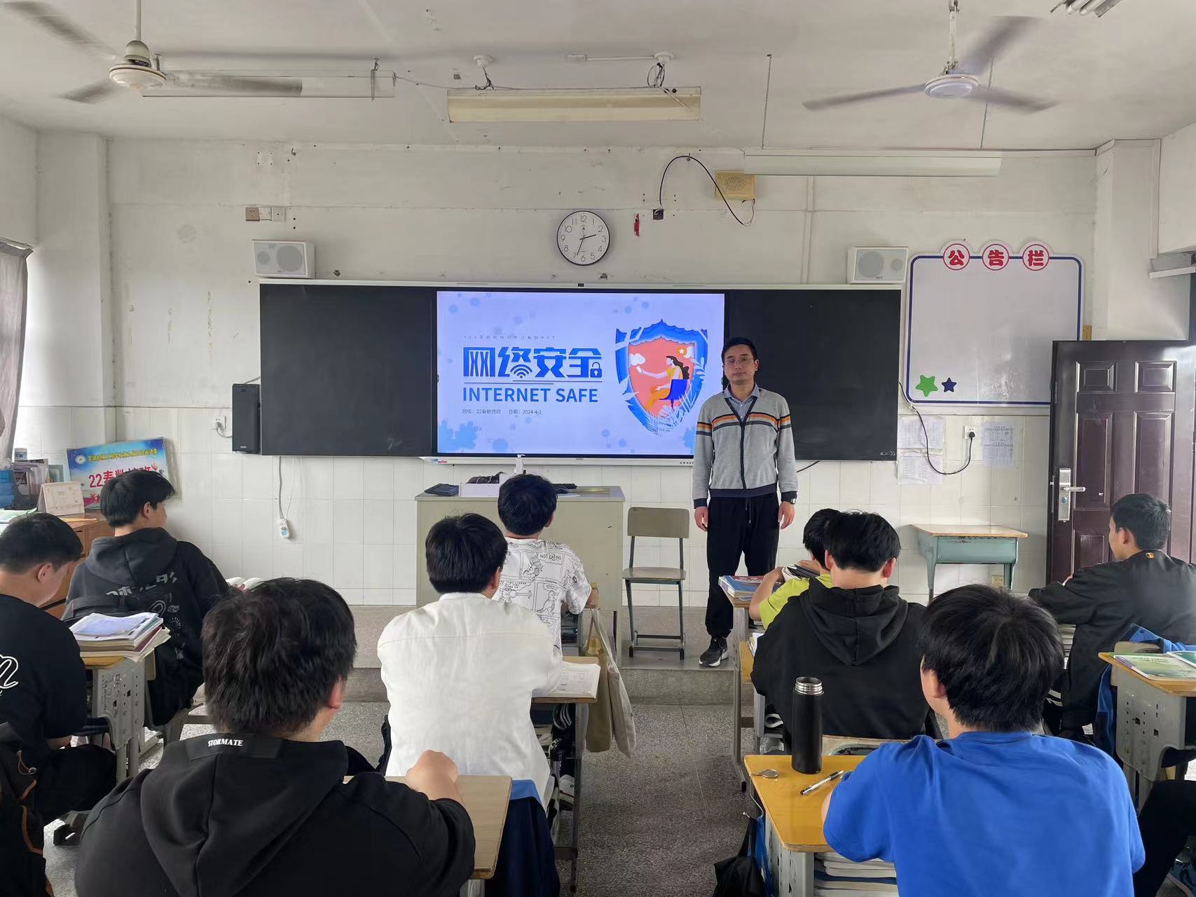 许强.jpg 许强.jpg